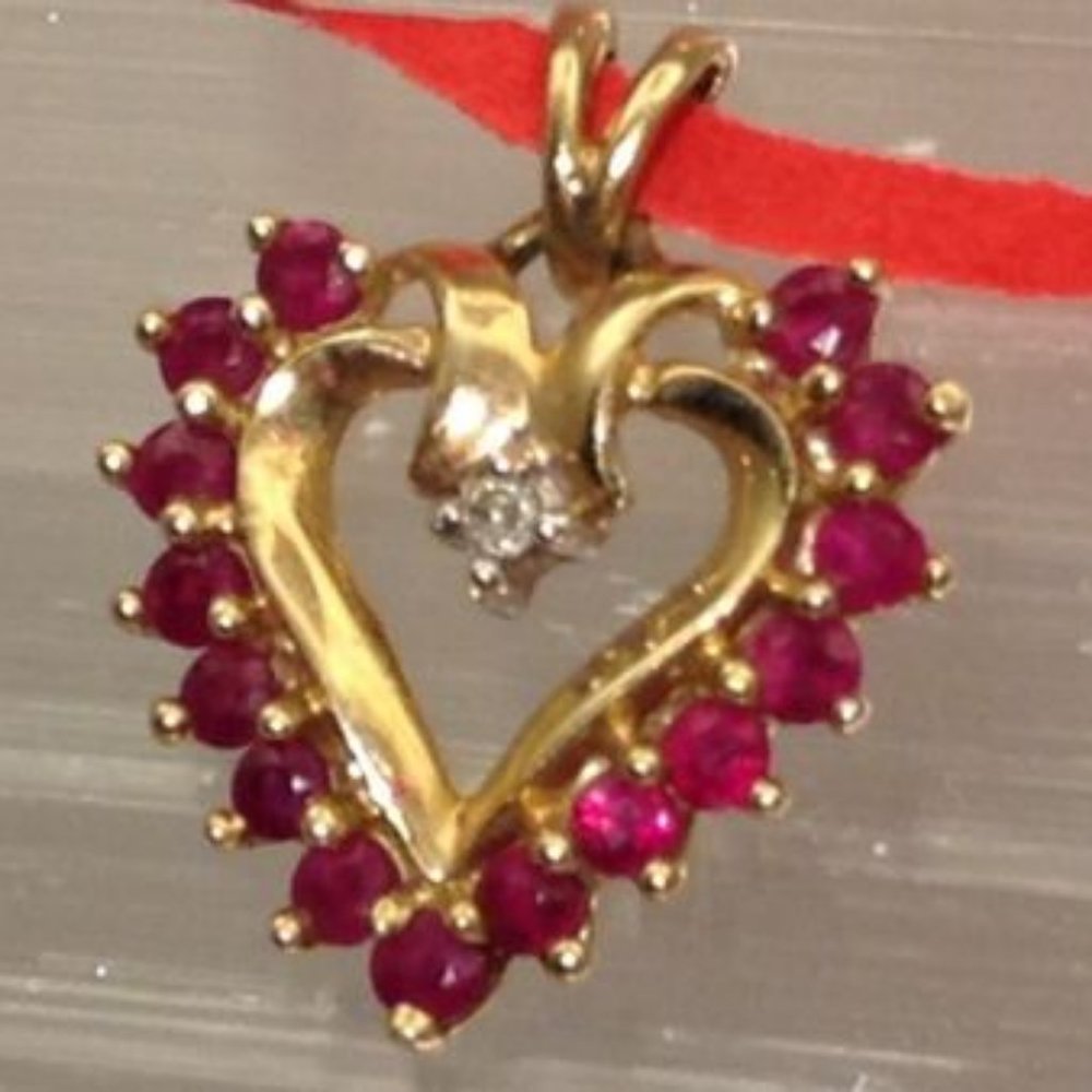 10k Solid Yellow Gold Ruby Heart - image 1
